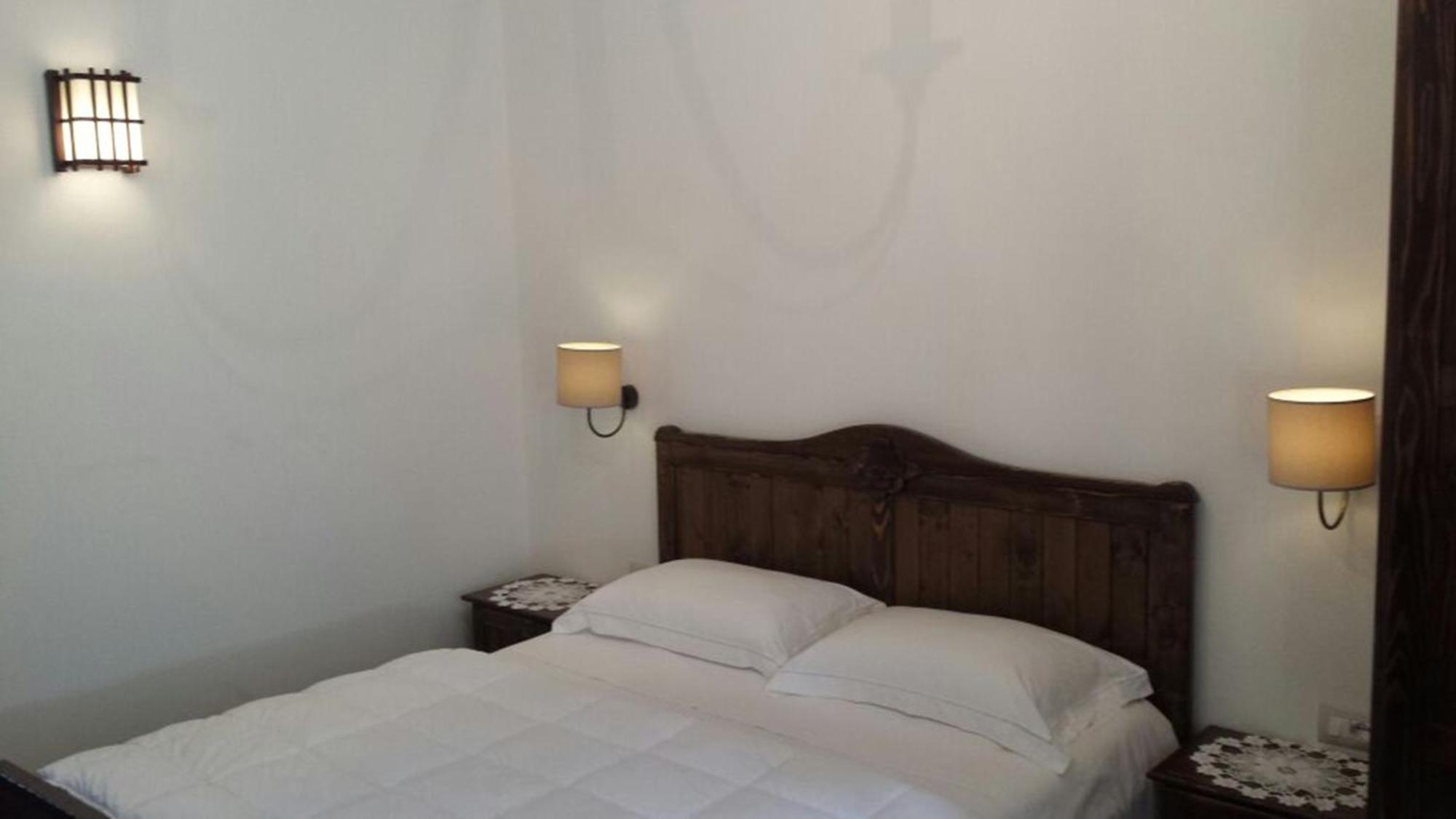 Hotel Vila Aleksander Berat Habitación foto