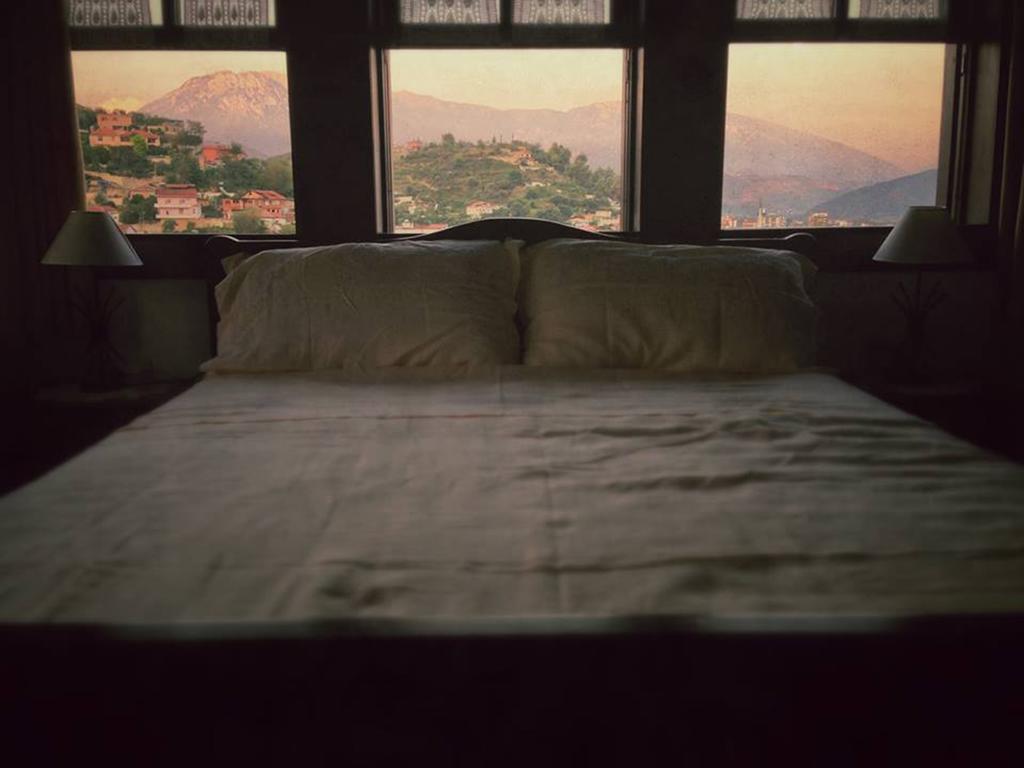 Hotel Vila Aleksander Berat Habitación foto