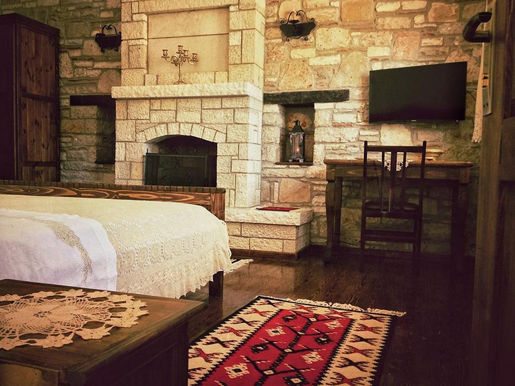 Hotel Vila Aleksander Berat Habitación foto