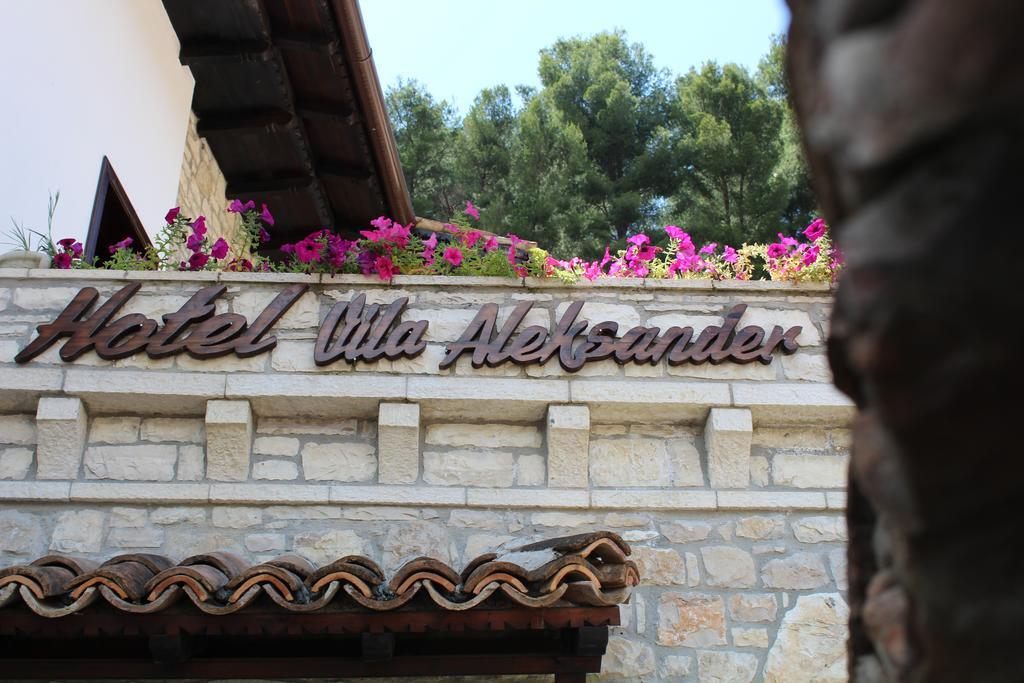 Hotel Vila Aleksander Berat Exterior foto