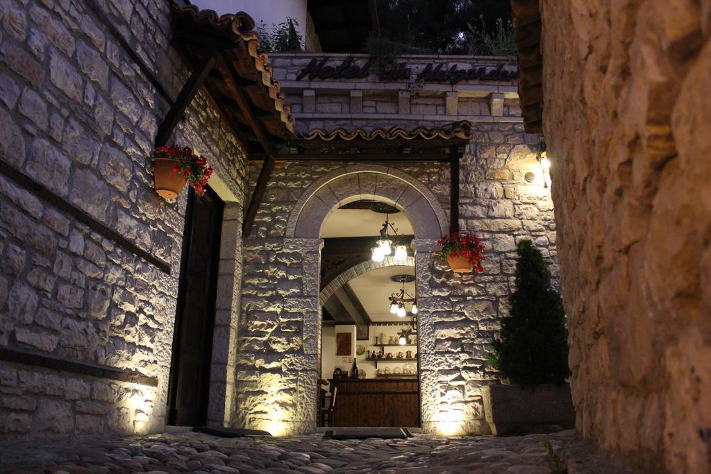 Hotel Vila Aleksander Berat Exterior foto